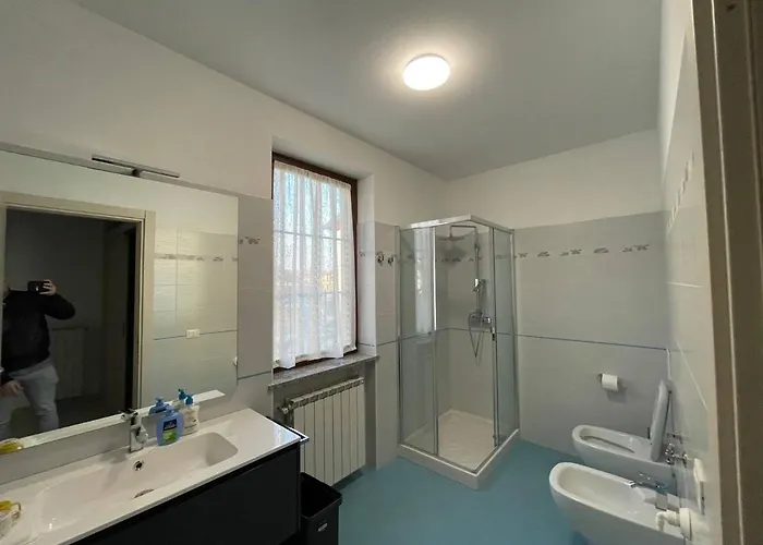 וילה 2 Piani Borgo Ticino