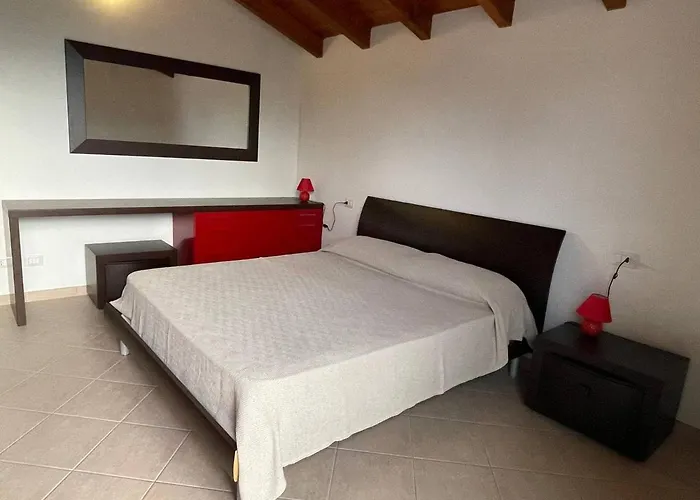 וילה 2 Piani Borgo Ticino